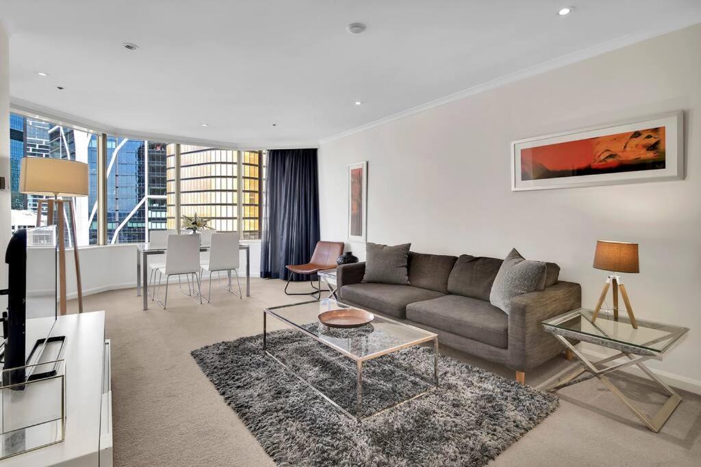 Quality In The Rocks Glo1203 Sydney